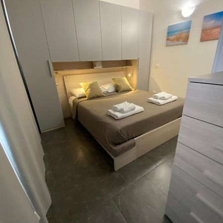 Apartamento Little House Reggio Calabria Exterior foto